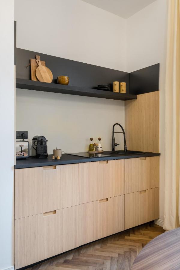 Casa Unica - Elegant With Balcony - Centrale 1 Apartment Mailand