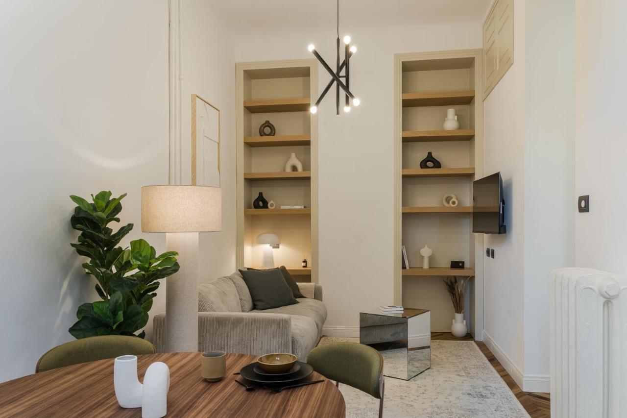Casa Unica - Elegant With Balcony - Centrale 1 Mailand